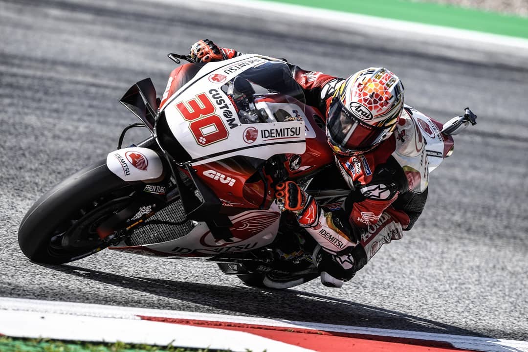 mlito13's tweet photo. #StyrianGP 🇦🇹

#Q2 #MotoGP #RedBullRing🏁

1. @polespargaro #PE44 🇪🇸 1:23.580 @KTM_Racing

2. @takanakagami30 #TN30 🇯🇵
1:23.602 @lcr_team

3. @JohannZarco1 #JZ5 🇫🇷 1:23.632 @realeavintia

#Spielberg #RacingForThem #AustrianGP https://t.co/vLPV6icb0I