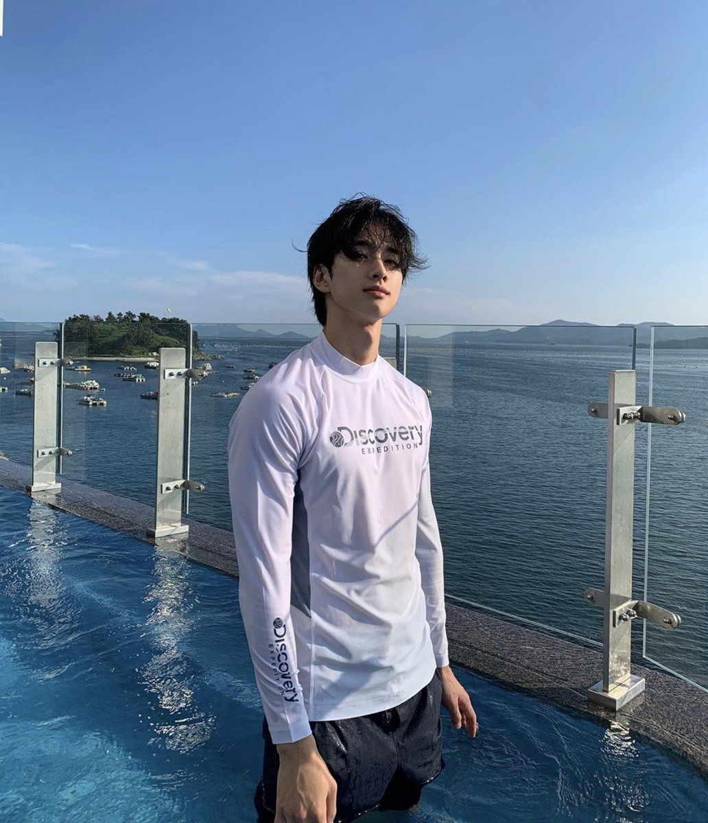 phulhor's tweet photo. ไม่รู้ว่าอปป้าหรือทะเลอันไหนร้อนกว่ากัน😳

Instagram : taeebal #ผู้หล่อบอกต่อด้วย https://t.co/vX5Ns5JCsq