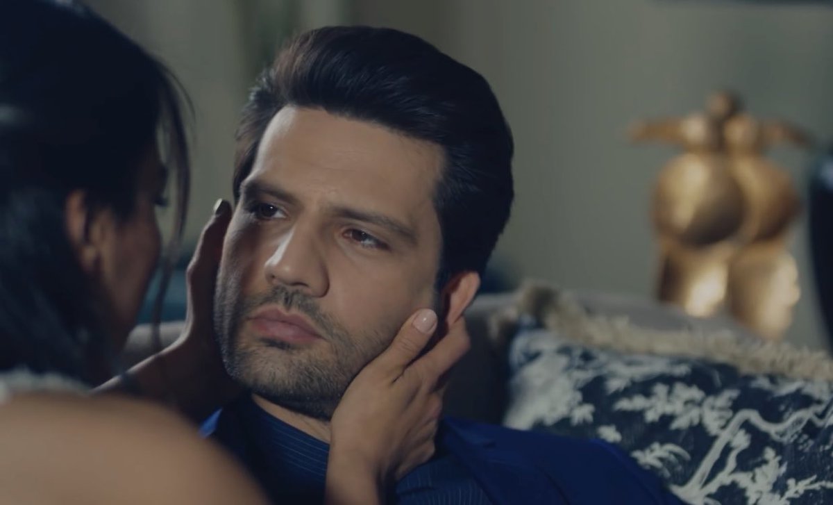 #zeymirunutulmaz sen neye oyle guzel bakiyordun...ah dur bidakka zeynepe bakiyodun doğru