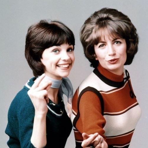 Happy Birthday to Cindy Williams who turns 73 today!  Pictured here with Penny Marshall on Laverne & Shirley. 