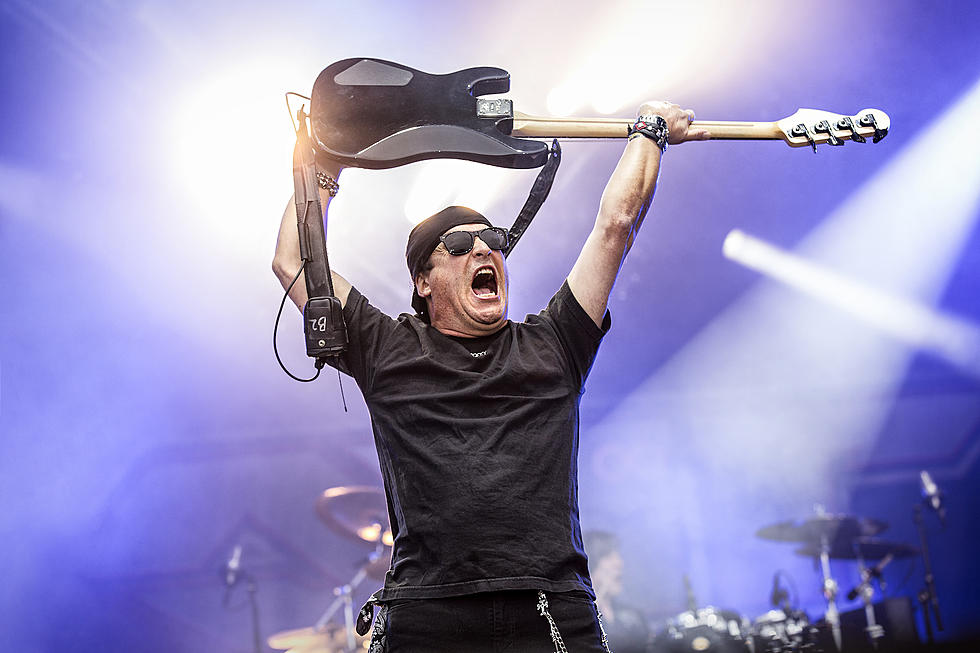 Happy 61rst Birthday to this rock god->Juan Croucier!   