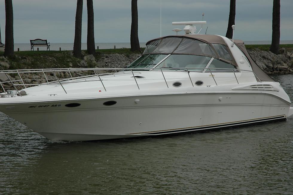 BoatUk's tweet image. Sea Ray - 400 Sundancer boatshop24.co.uk/offshore-cruis…