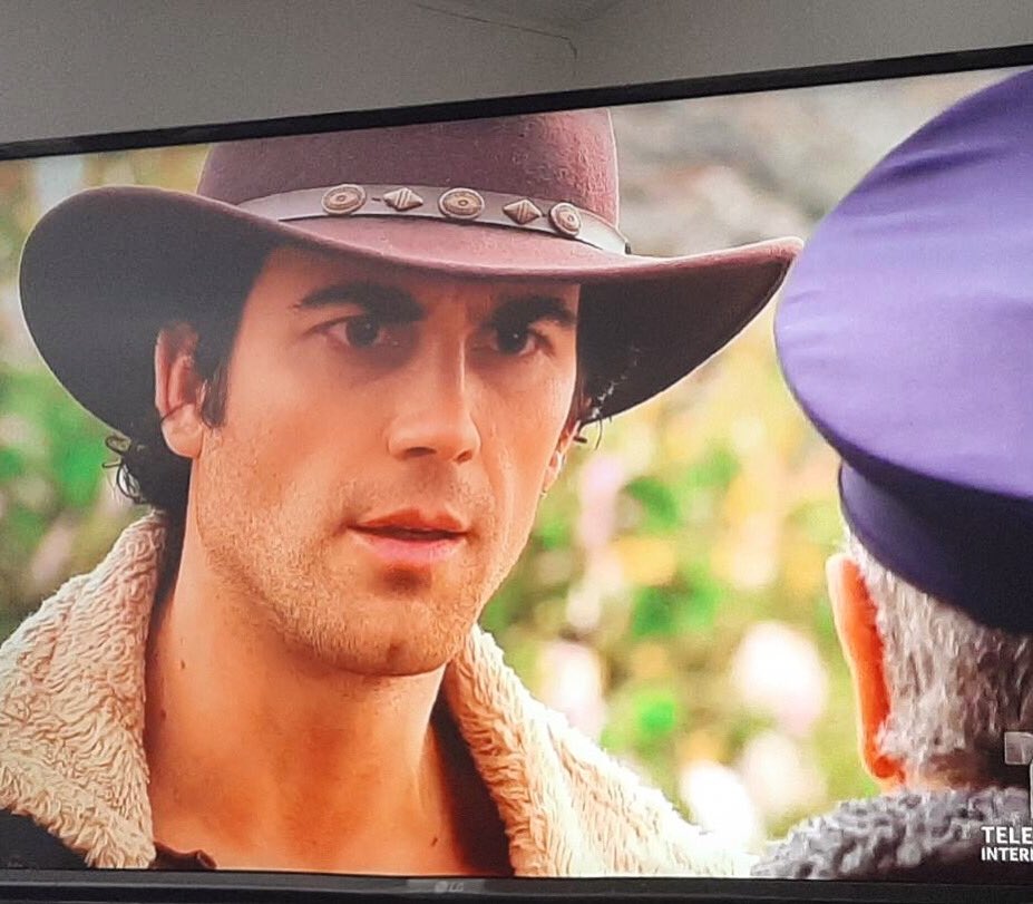 joeresendez's tweet photo. Aquí una foto de José Del Monte de #LosHerederosDelMonte novela producida por @Telemundo 🙌🏻🤎 https://t.co/bvUJB4jKRs