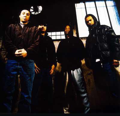 Certains pourront dire que La Rumeur ne sert que des brûlots mais comme pour les banlieues , « C’est ni le pied ni la gloire quand tout crame,C’est même pas une réponse à la hauteur du drame,Mais c’est comme ça, c’est tout, c’est tout ce qui reste… »