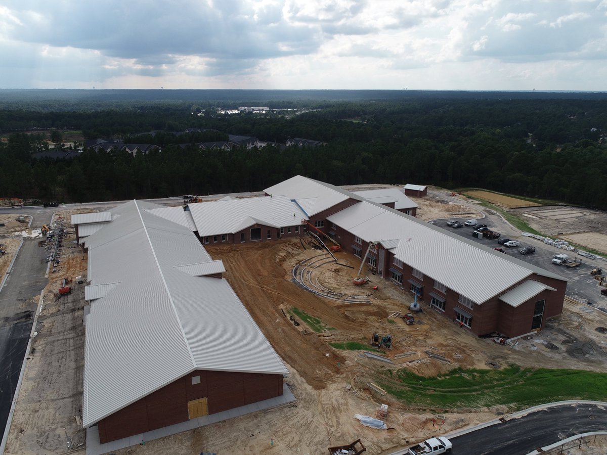 Here are the latest shots and flyover from the new <a href="/soupinesprimary/">Sou Pines Primary</a> @SPES_Counselor from last week. They are getting close and with the additional clearing near Morganton you can really appreciate how large the site is. bit.ly/2E7UWYH
<a href="/MooreSchools/">Moore County Schools</a> <a href="/WagnerTonya/">Tonya Wagner</a>