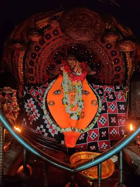A warm wish to d family members, relatives, friends, neighbor and let’s pray to MAA SAMALESWARI to offer peace n prosperity to all of us. May goddess Samalesvari helps us in d upcoming season to grow more good crop of rice than now. May dis naukhai is the bestest #Nuakhaijuhar 🙏