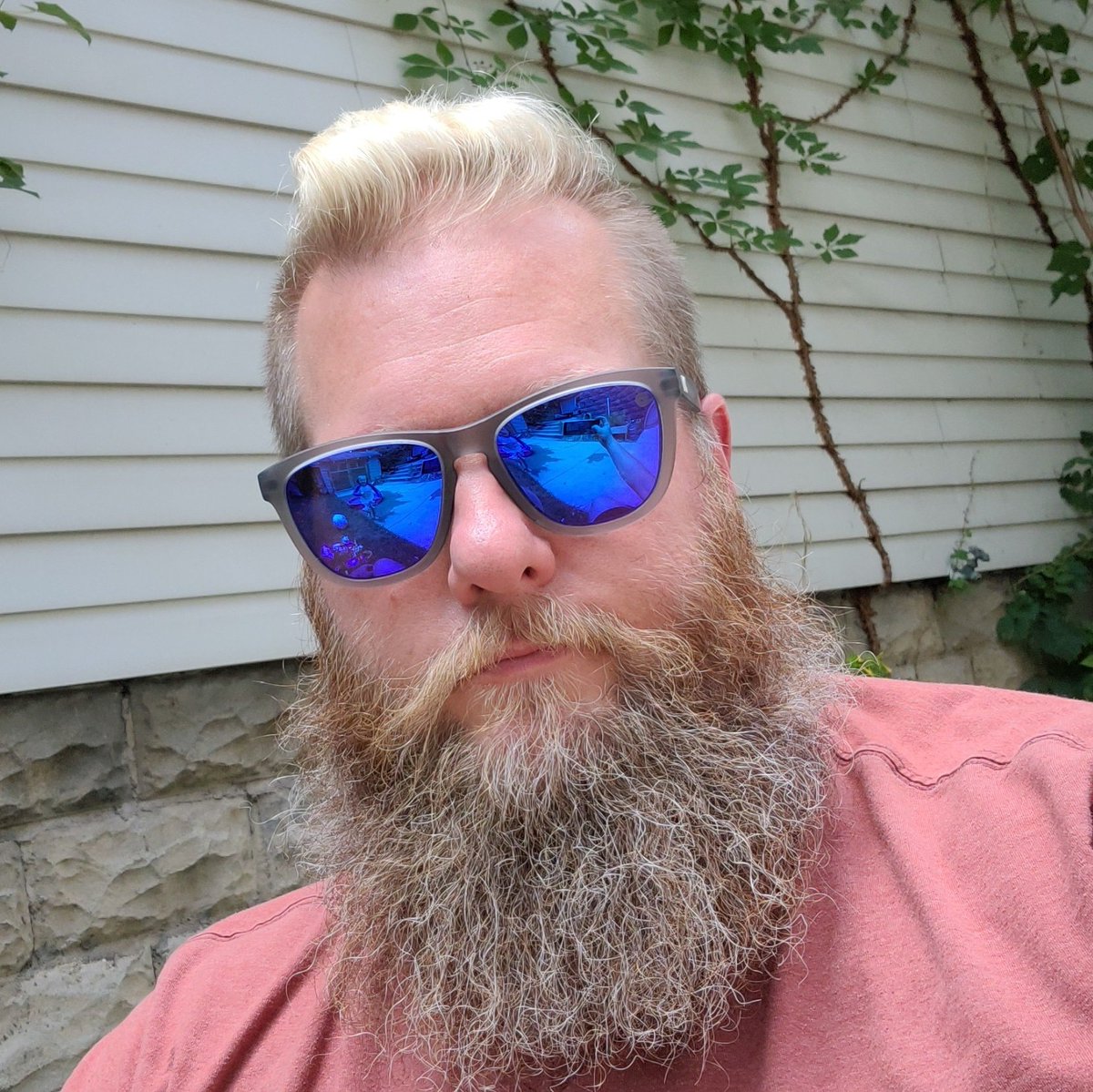 BryanLuther's tweet photo. #NewProfilePic #freshashell https://t.co/xyxrejzvSd