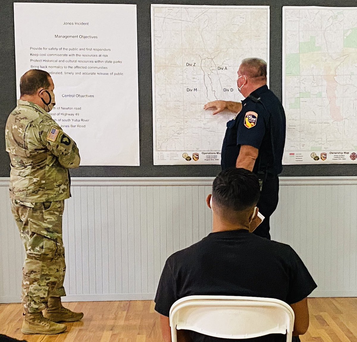 Cal Fire Nevada Yuba Placer Unit A Twitter California National Guard Major General David S Baldwin Attending A Briefing Of Jones Fire In Nevada County From Cal Fire Neu Unit Chief Brian Estes The