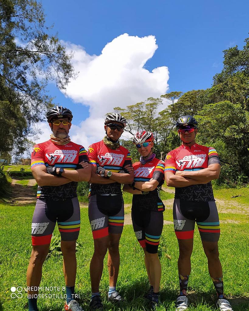 JoseSotillo_Tri's tweet photo. Fondo... #cycling #comandotri #triatlon #triathlon #inversionesglobal1411 #gerretres #jerickove #triathlontraining #sumandokilometrosdecalidad #purosport #sanoyenforma #vidasaludableyactiva 📷 @claudiotri67 https://t.co/Z3lvvMkpBl