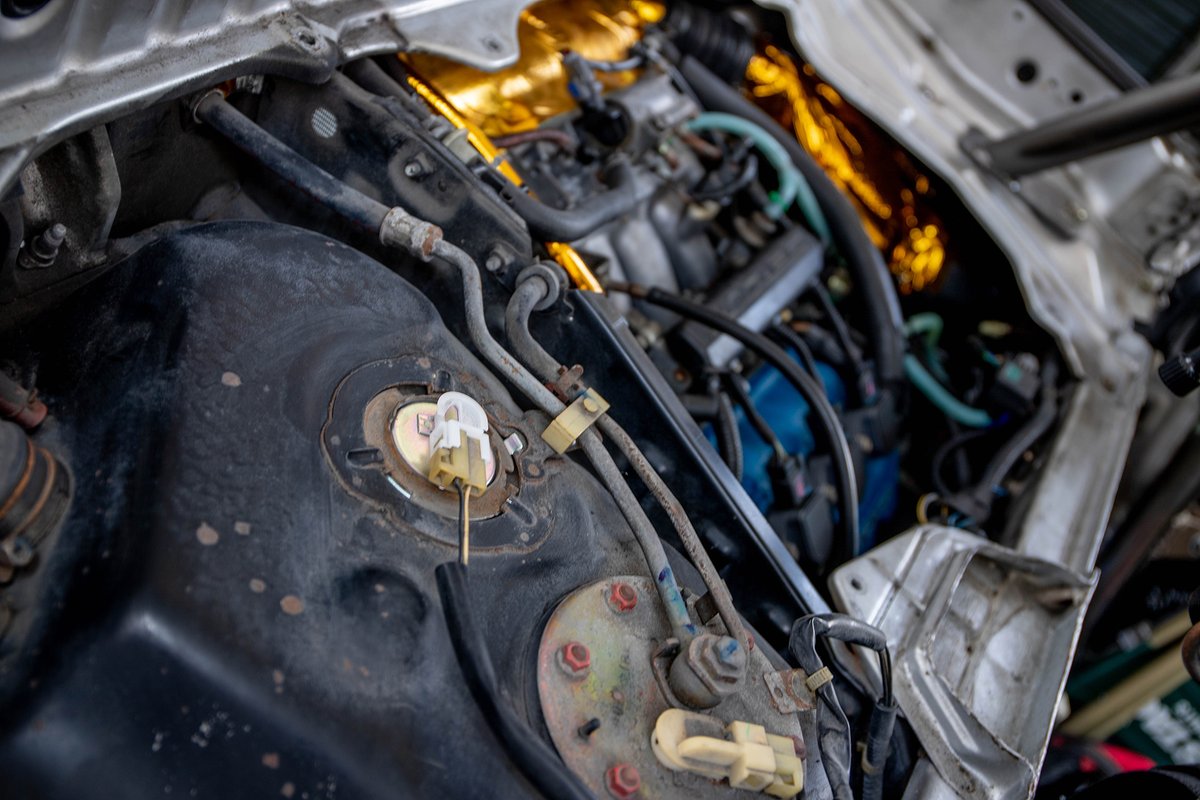 Mistbahn 給油時にビートの燃料残量メータの動きがあまりに遅いので フロートを交換してみた レスポンスは若干改善されたケド エンジンを切る 再始動でグイッとメータの表示レベルが上昇する どなたか 改善方法をご存知の方 ご教示ください