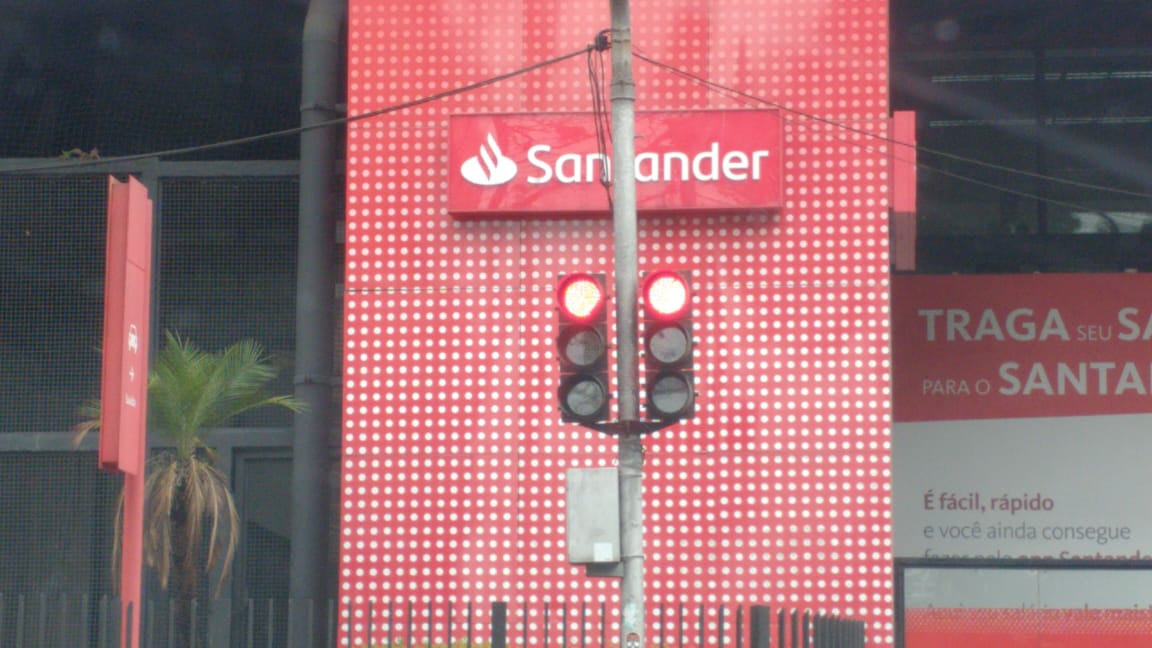 CidalvaL's tweet photo. O tempo está frio, mas a campanha está quente!  #BancosExploram seus funcionários, as empresas e toda a população!

#CarreataemGuarulhos
#Sindicatodosbancáriosdeguarulhoseregião https://t.co/WtM8KvnreI