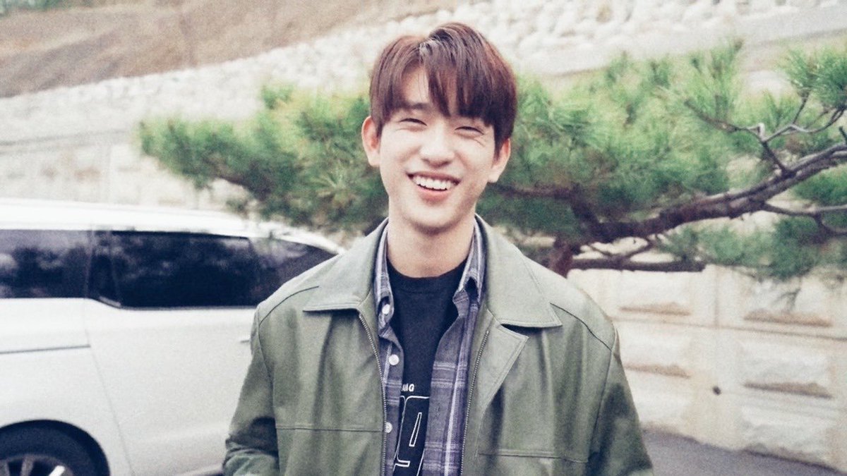 thread of jinyoung with trees (?)