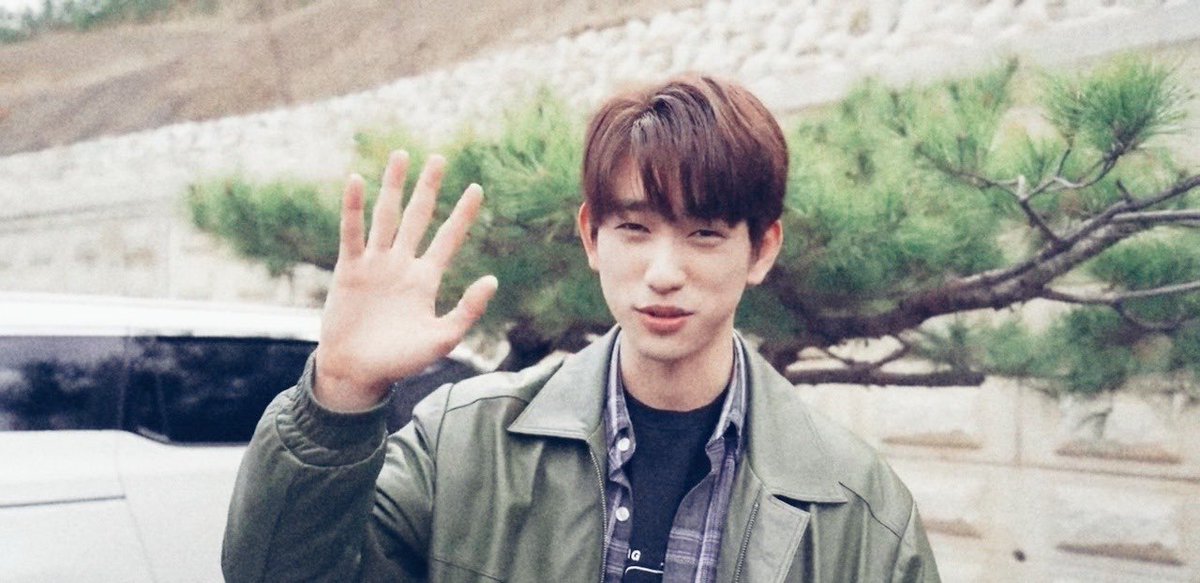 thread of jinyoung with trees (?)