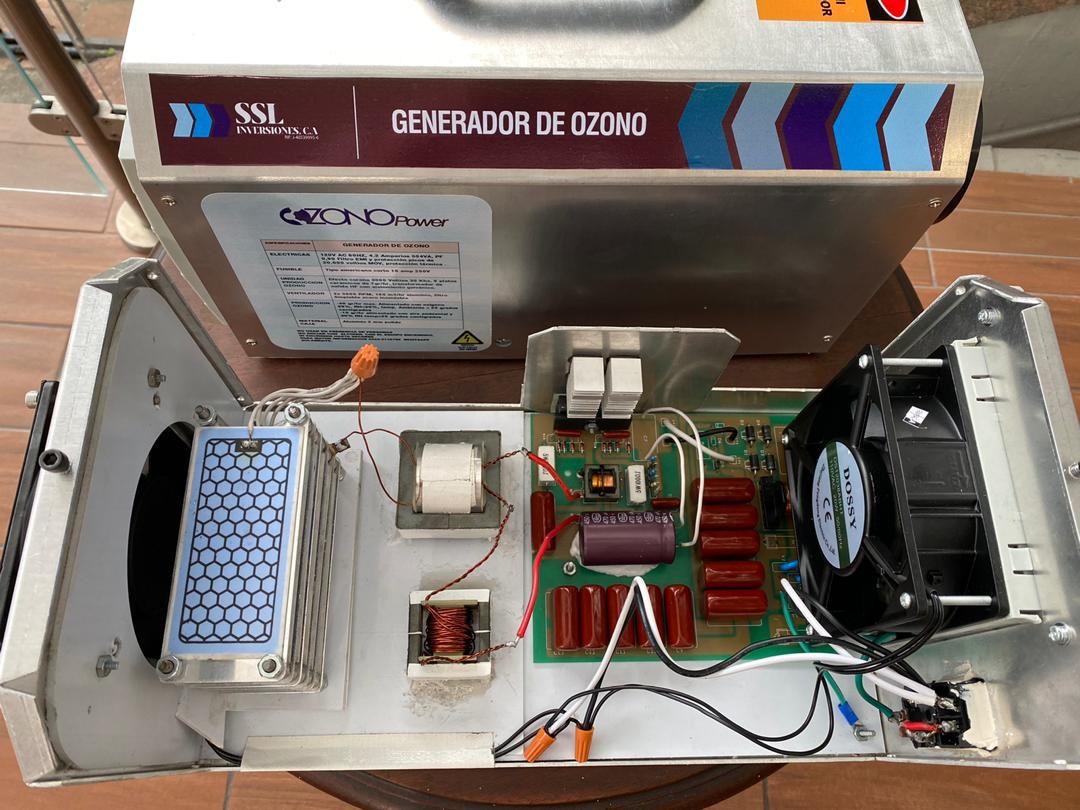 NicolasMaduro's tweet image. ¡Tremenda iniciativa innovadora! La fabricación de Generadores de Ozono en Venezuela permitirá avanzar en la esterilización de los centros de salud, ahorrando un 70% en costos de importación. Este gran paso cuenta con todo nuestro apoyo financiero y logístico. ¡Sigan Adelante!