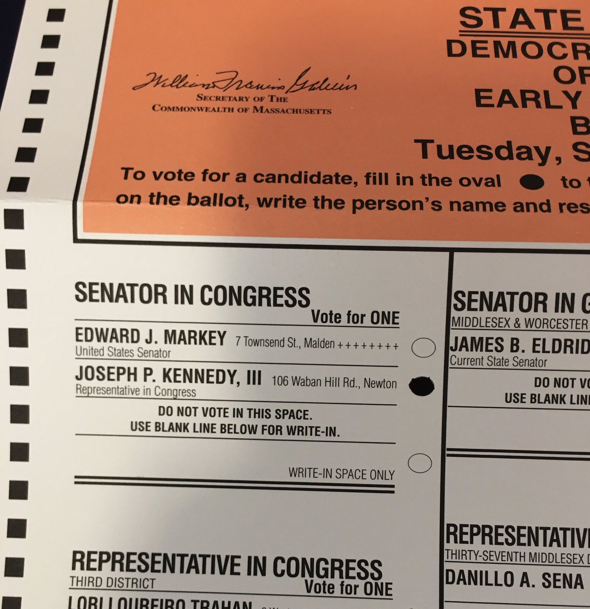 emmarcampbellx's tweet image. Happy Early Vote! It’s a great day to vote for @joekennedy.