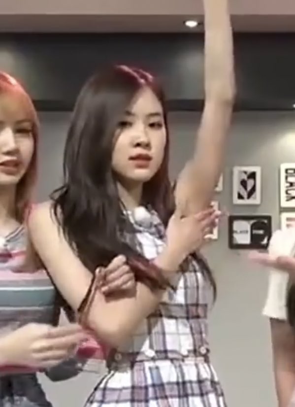 blackpink unfortunate events (@bpunfortunate) on Twitter photo 