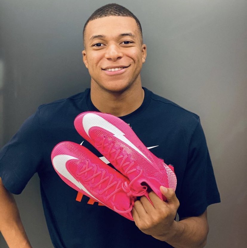My Greatest 11 on Twitter: "Nike Mercurial Vapor Panther” Ribéry Mbappé 2020 https://t.co/8f23E6a38L" /