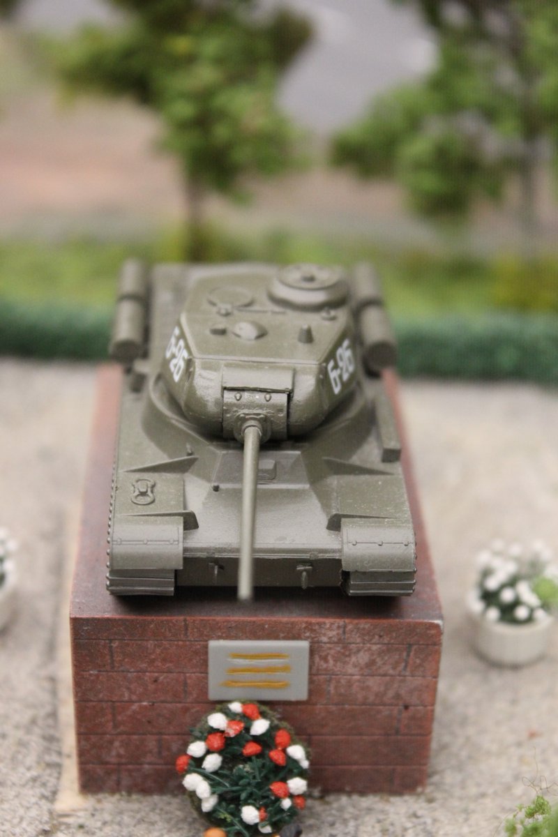 23 августа является днём воинской славы России. 77 лет назад Советскими войсками была одержана победа в Курской битве, которая стала переломным моментом и занимает в Великой Отечественной войне особое место. Помним!