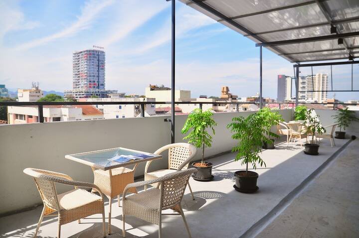 GrayHaus Soho Rooftop (RM131/night)RM131 for 4pax & you'll have the rooftop area just for you!- Free wifi, aircond & hairdryer- 1 queen bed & 1 bunk bed- Private attached bathroom- Exclusive access of rooftop areaMore details: https://airbnb.com/rooms/27210724?location=ipoh%20&source_impression_id=p3_1598106248_hRJV5pXLyX6qTcXg&guests=4&adults=4