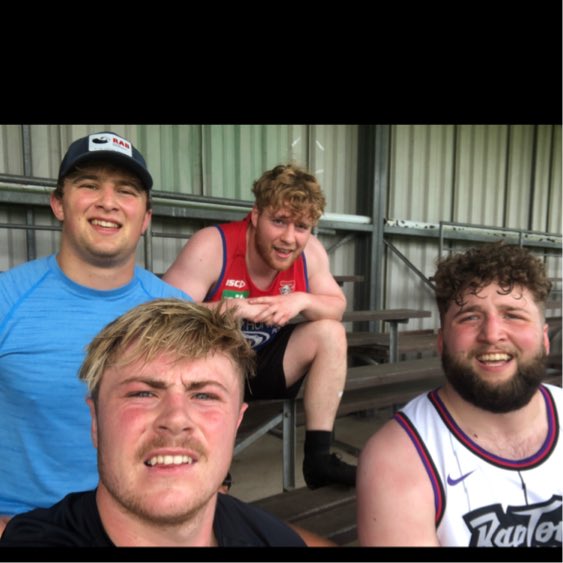ChieftainsRC's tweet photo. A Finale to the informal/virtual pre season saw it take place in small team bubbles at Malleny Park today. 

Great turnout and effort from the women and men’s teams 💪🏽🏉 https://t.co/oY6S7QnKd4