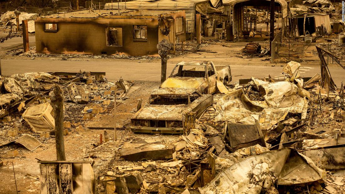 CNN's tweet photo. California firefighters have struggled to contain massive wildfires that left at least four people dead https://t.co/gXgwkqaEpx https://t.co/CYUZ6jceKU
