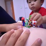「胎動すごいから触ってみてー。」って言った後ウトウトしてたら「マリオ達の集会所になってた」