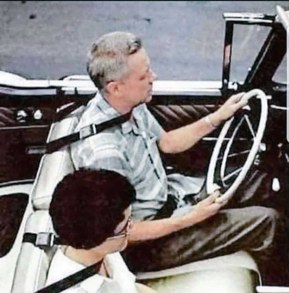 RaminNasibov's tweet image. A concept design for car safety belts from the 1960s.