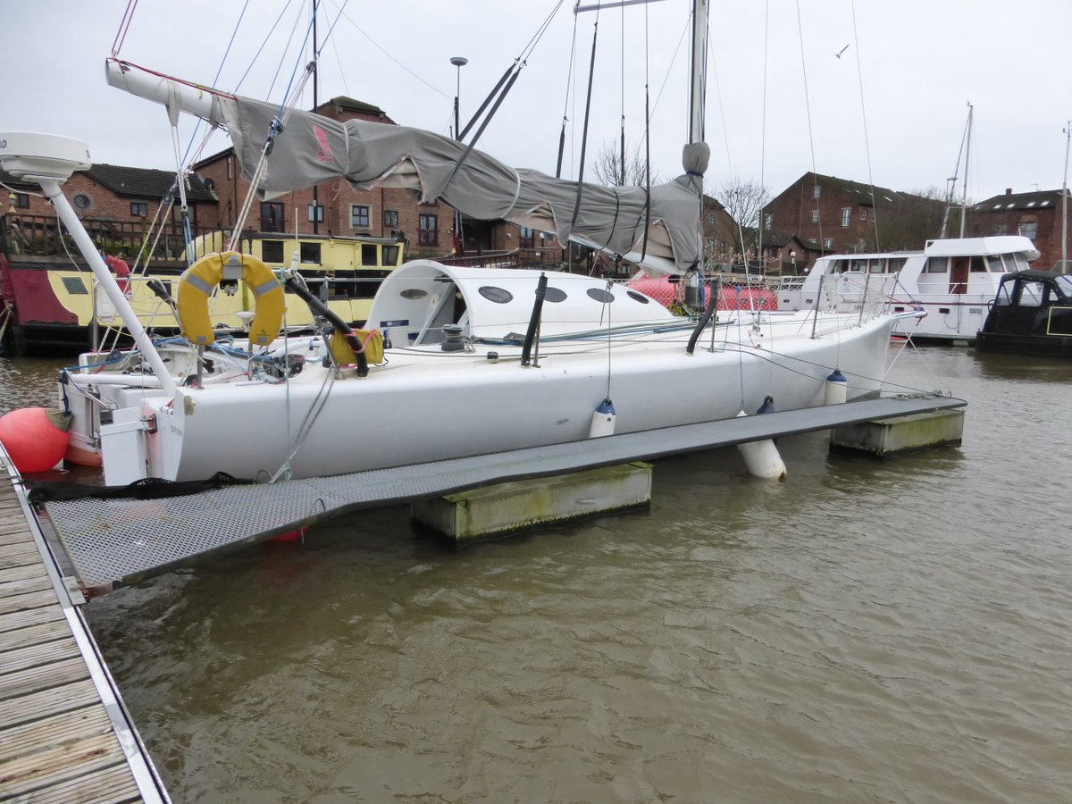 This is what a good day feels like - two boats sold and two very happy new Owners (and sellers, of course!) We would love to help you sell your boat - give us a shout!