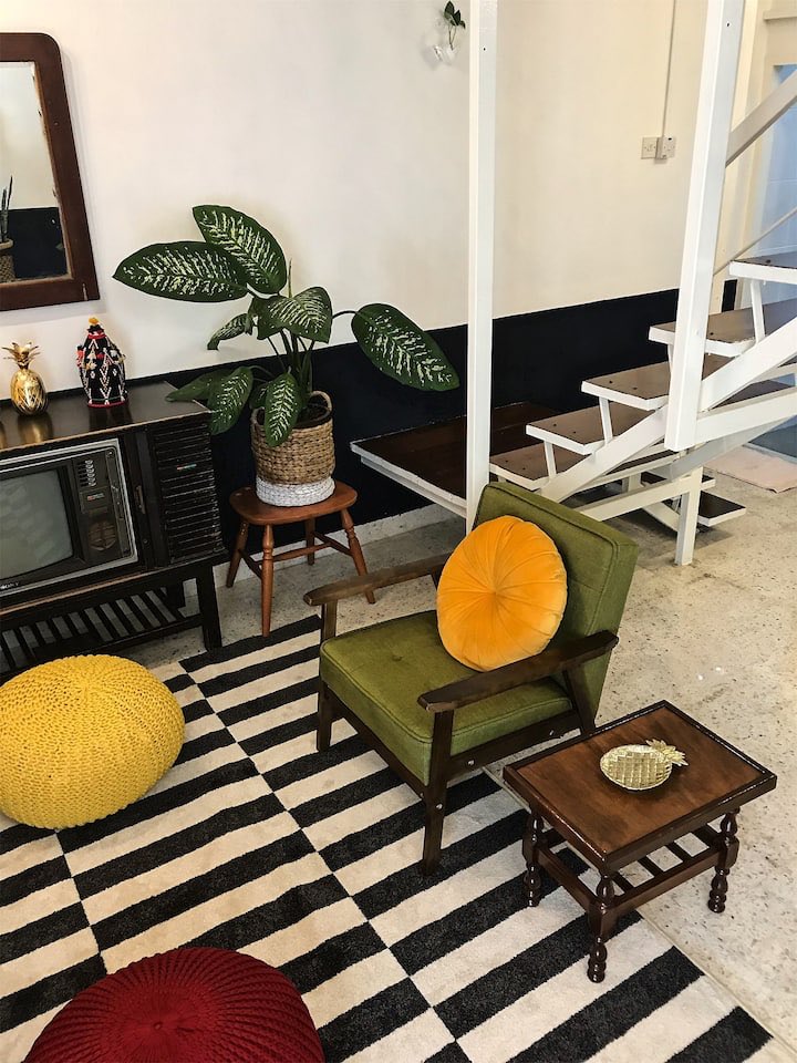 Kueh Talam @ Cempaka 109 (RM91/night)rumah ni zaman dulu punya vibe tapi still cantik wehh aku lemah betul  & instagram worthy too - Aircond, iron & towel- Free parking on premises- Free street parking More details: https://www.airbnb.com/rooms/24764437?location=ipoh%20&source_impression_id=p3_1598112550_WGRjBN8GVA6e3bWy