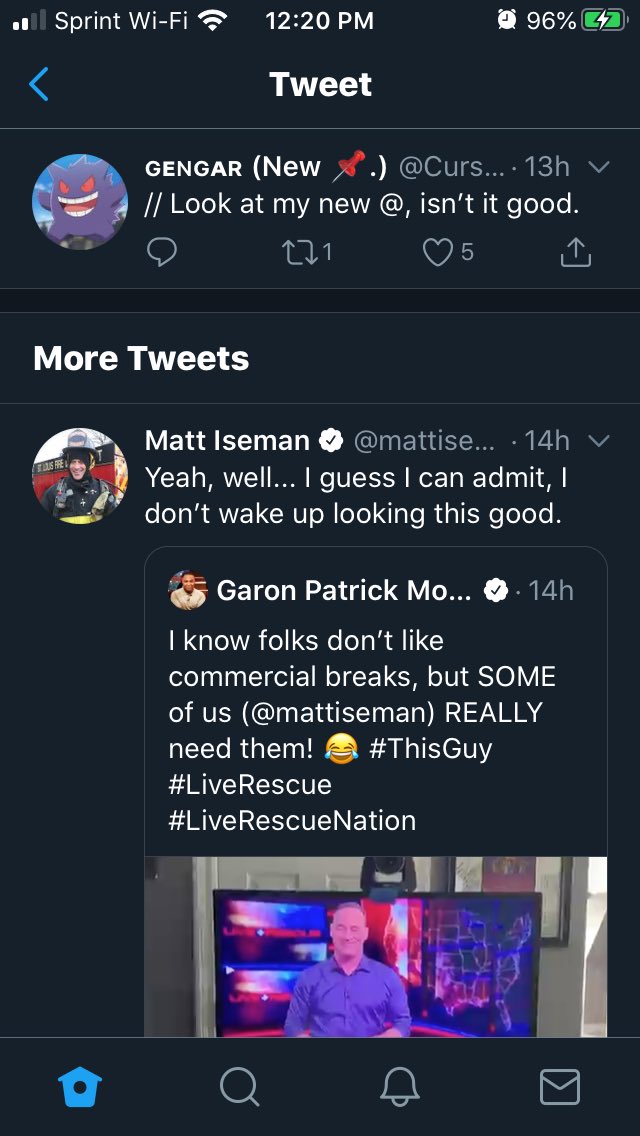 So this is apparently a new thing on twitter. It doesn’t take me to the actual tweet, it takes me to a sub page where I can view tweets completely unrelated to the post.
