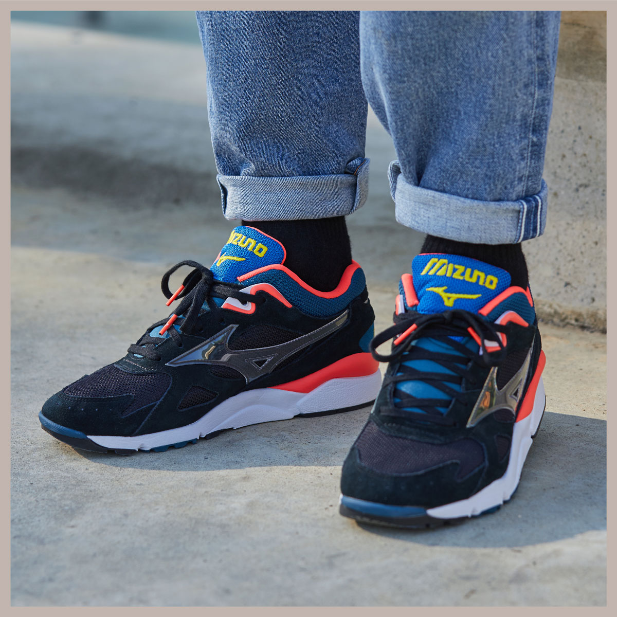 mizunoitalia's tweet photo. Vi presentiamo uno dei nostri classici rivisitati nella versione retro running: la #Mizuno Sky Medal S. 😍
L'iconica #SkyMedal è disponibile in due varianti colore.
Qual è la tua preferita?
#MizunoSportstyle #BornJapanese #Since1906 https://t.co/KmvBqrZuNQ