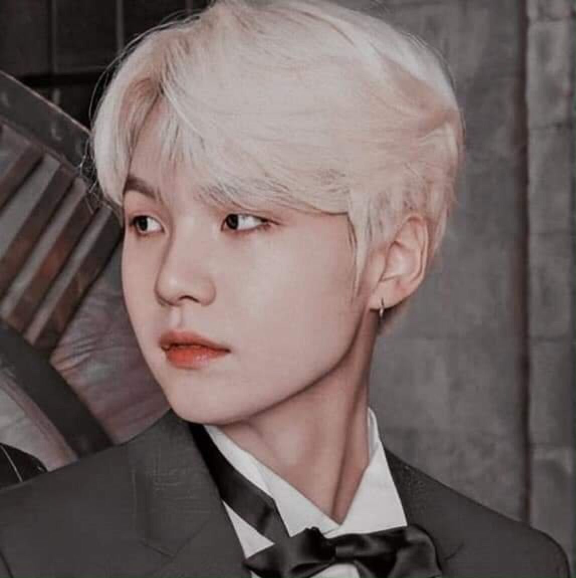 Yoongi putting models to shame; a thread