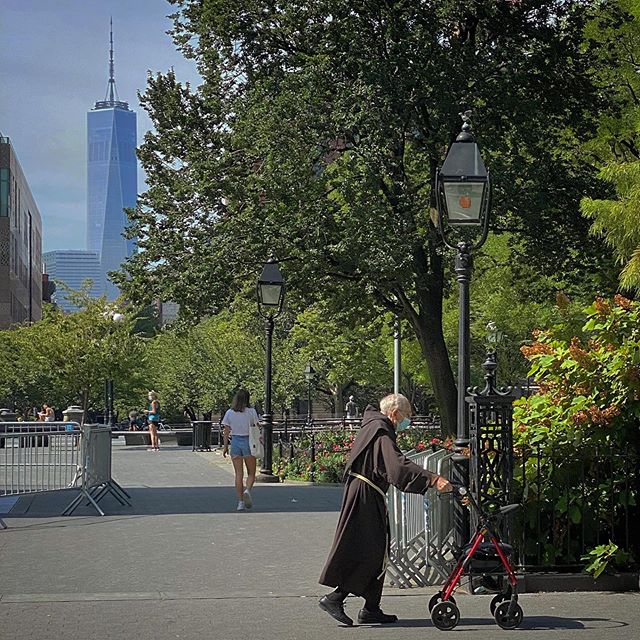 TIMPWOOD's tweet photo. https://t.co/HJc8D0KovL - @ dutchhouseofphotography #incovid19time #washingtonsquarepark #nyc https://t.co/gwCf4E1J5G