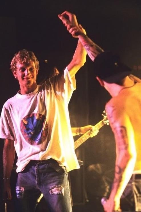 cobainreed's tweet photo. Happy b-day Layne Staley https://t.co/8u0QRBfzcf