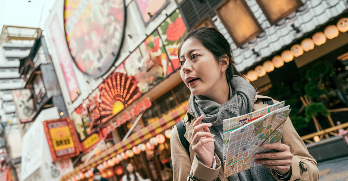 WhitneyHTX's tweet photo. Need a more relaxed travel experience? Try breaking these 7 bad travel habits. #travelersnotebook #traveltips  https://t.co/X30PnjvbAh https://t.co/1Wu73j56uP