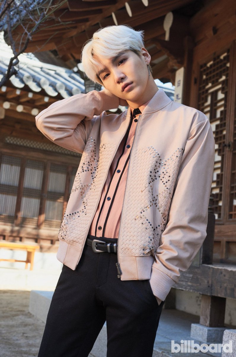 Yoongi putting models to shame; a thread