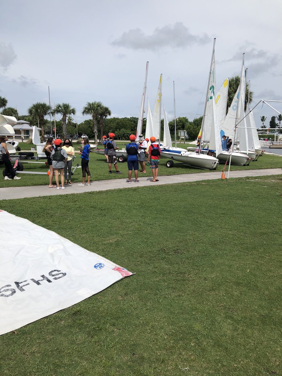 NEOsborn's tweet photo. Looks like a new #highschoolsailing is almost here ⁦@USSCMC⁩ https://t.co/RBnqxIHGYT