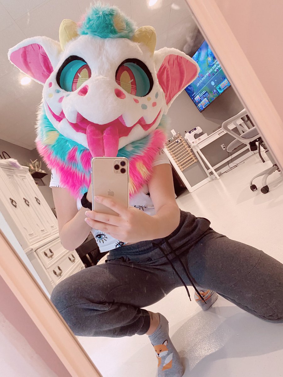 auroraabloom's tweet photo. BABIE MAN!! 💜💛💙💖 https://t.co/SEeIiPFwD4