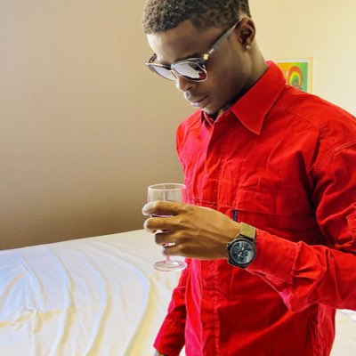 ElreyMerlino's tweet photo. #NouvellePhotoDeProfil https://t.co/gLxTK7WoA0