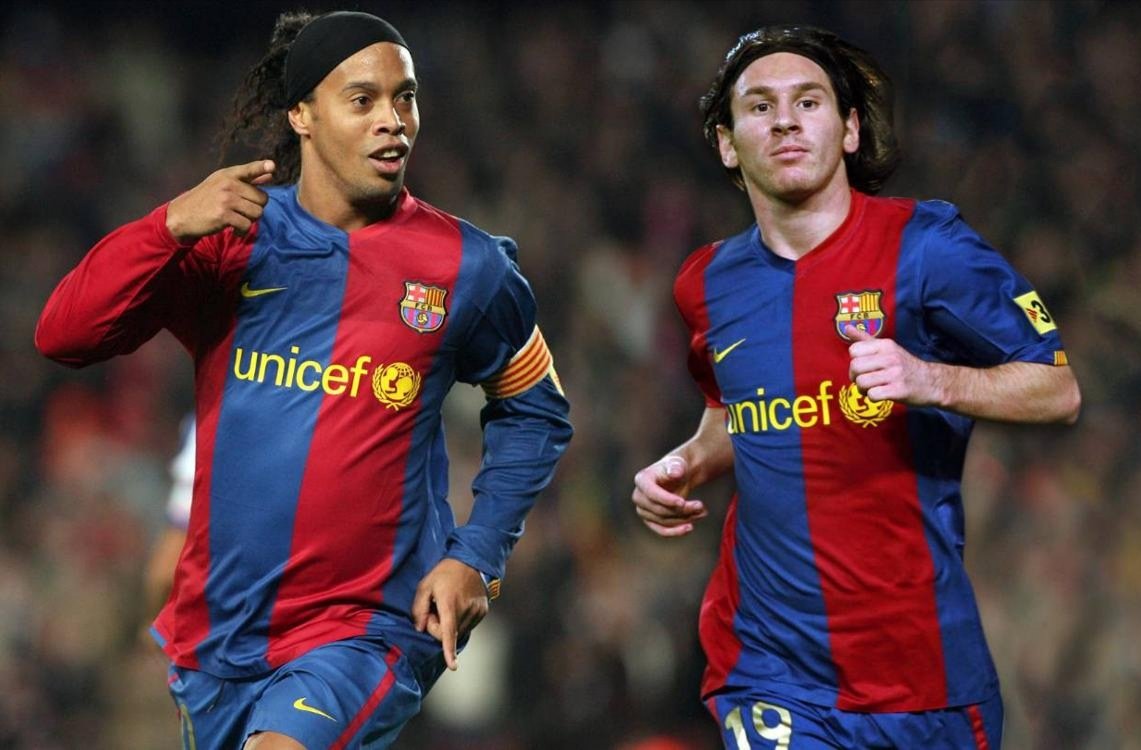 Messi RT Ronaldinho.
