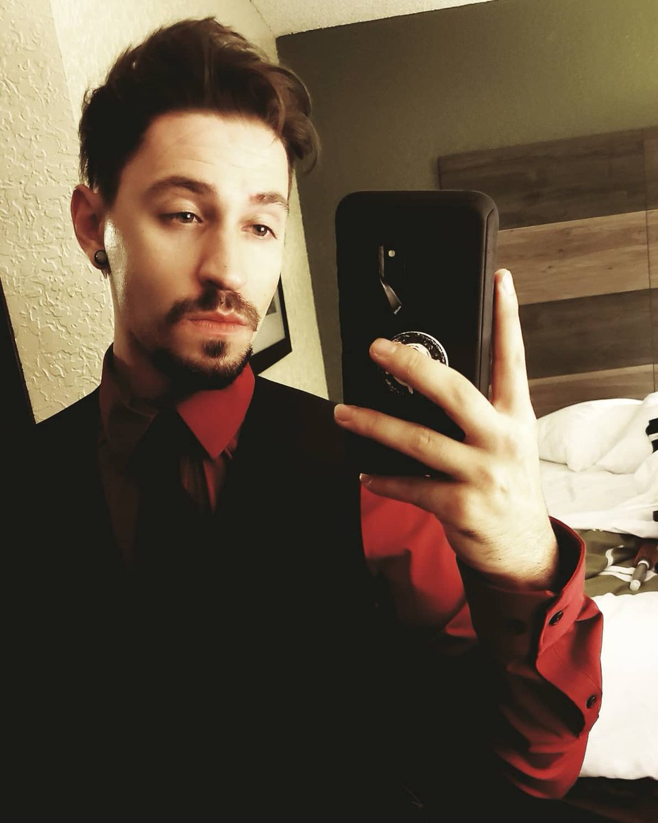 Levi Quinn’s pics and videos