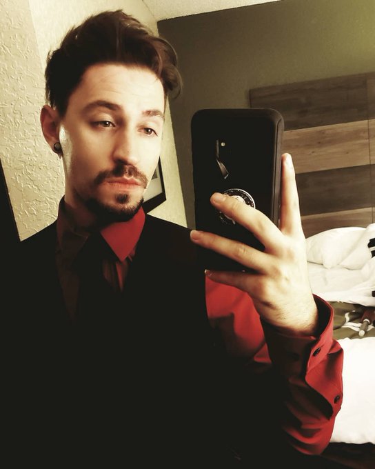 Levi Quinn’s pics and videos