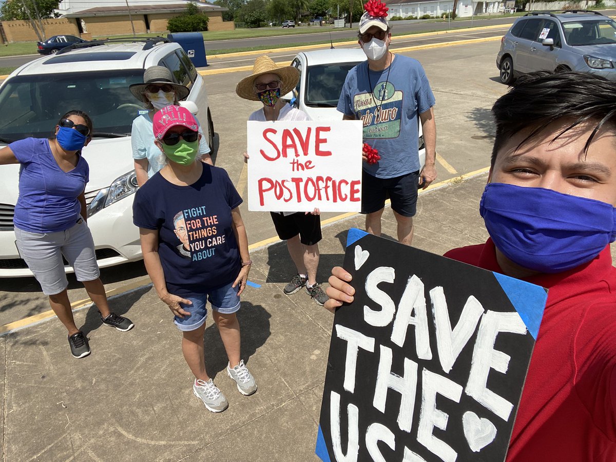 itsgirlpostsHQ's tweet image. from the deep south texas just here showing our support for the #USPS  #SaveThePostOffice 
#SaveThePostalService
