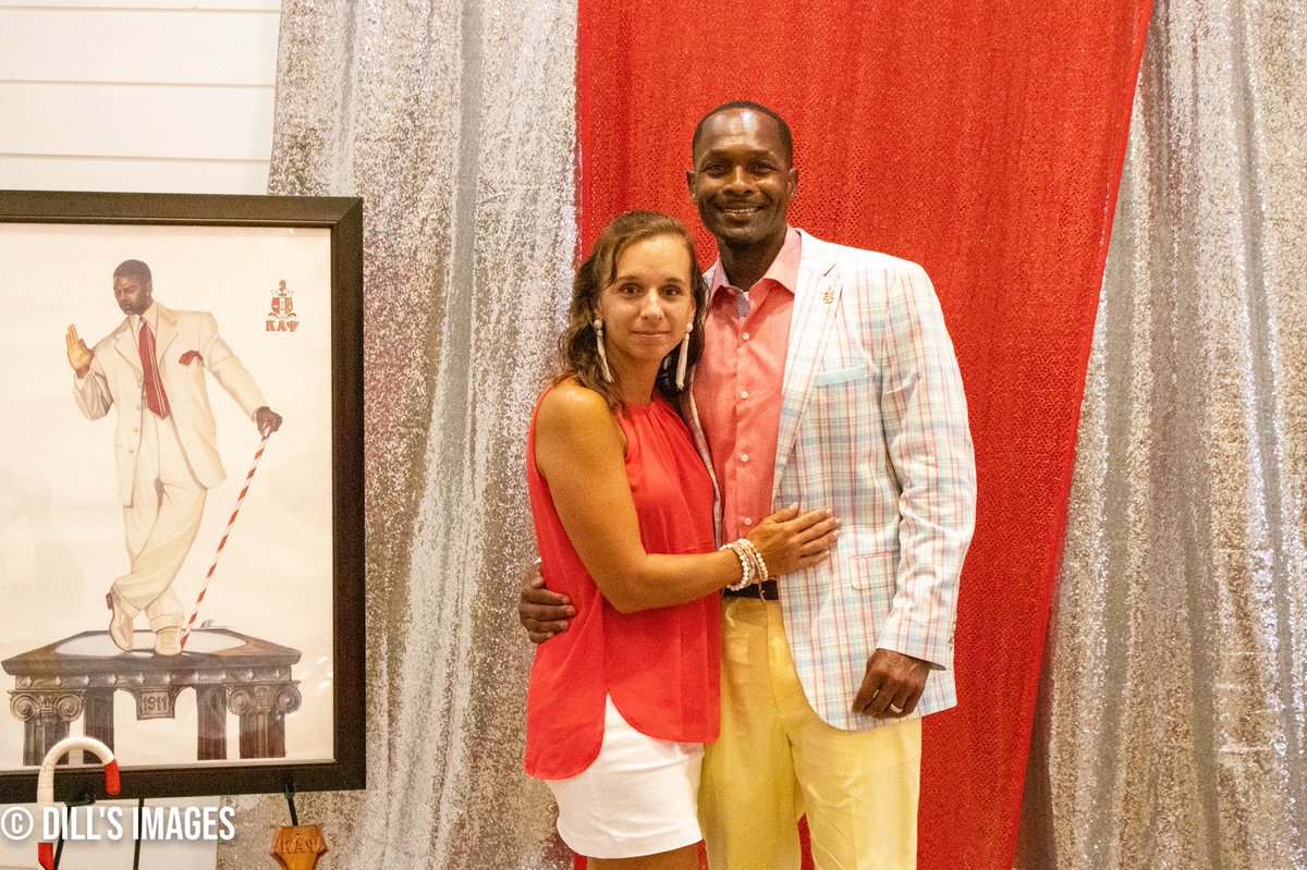 coachdavidson11's tweet photo. Very Blessed to see another year. 2020 has been filled with some great moments, celebrations and achievements in spite of whats going on! Through it all, I’m still Blessed by God with my wonderful family and great friends. #EnjoyingEverydayLife https://t.co/ZZBF377GRh