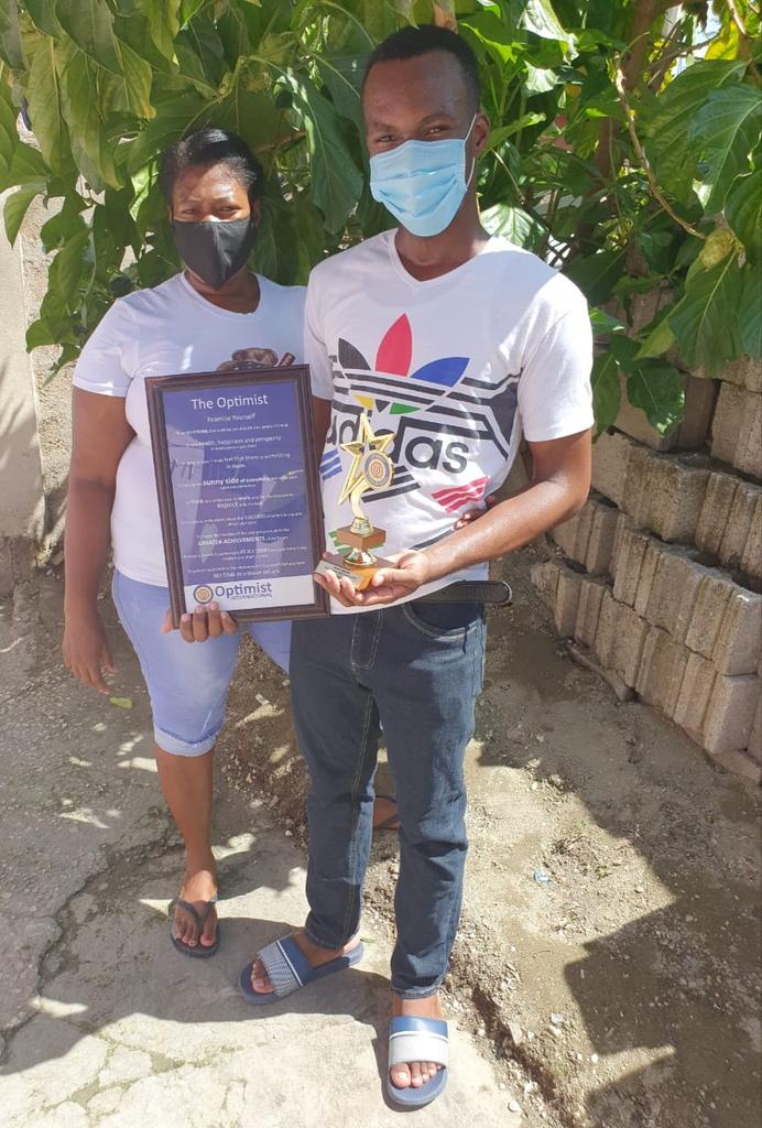 tajayfrancis_'s tweet image. Today I was awarded my trophies as the Optimist Oratorical contest 2020 champion. To all those youth out there my advice to you is. Never let your address stop your success. I&apos;m  from the Ghetto and I&apos;m proud. After all the challenges make me stronger. 
#successvibes #ppspop