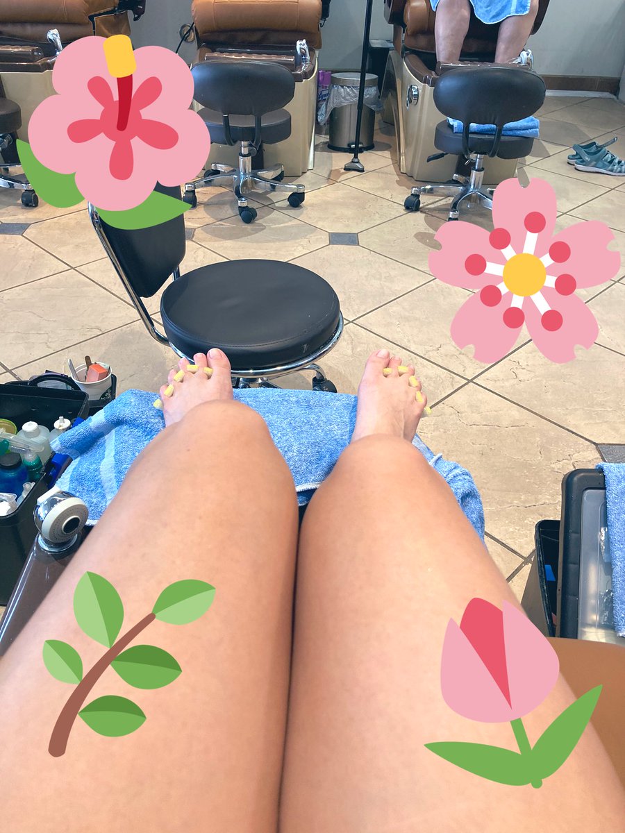 CosplayEevee's tweet photo. Pedicure day! https://t.co/VZD9IIeuhq
