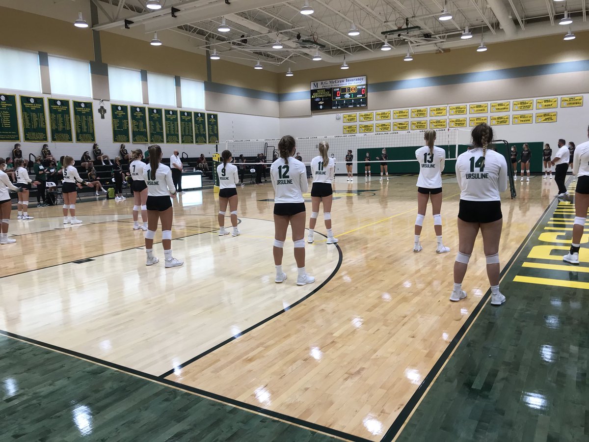 UAGreenCat's tweet photo. UA Varsity VB ready to start Vs Bishop Watterson.  The Freshman and Reserve teams posted victories. https://t.co/JYYfgyn2kp