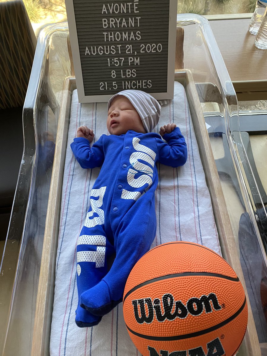 CoachEm92's tweet image. Someone decided to make his grand entrance 3 weeks early yesterday 💙 He is his daddy’s mini me with his momma’s light hair! We are so in love with you already, Avonté Bryant 🤍