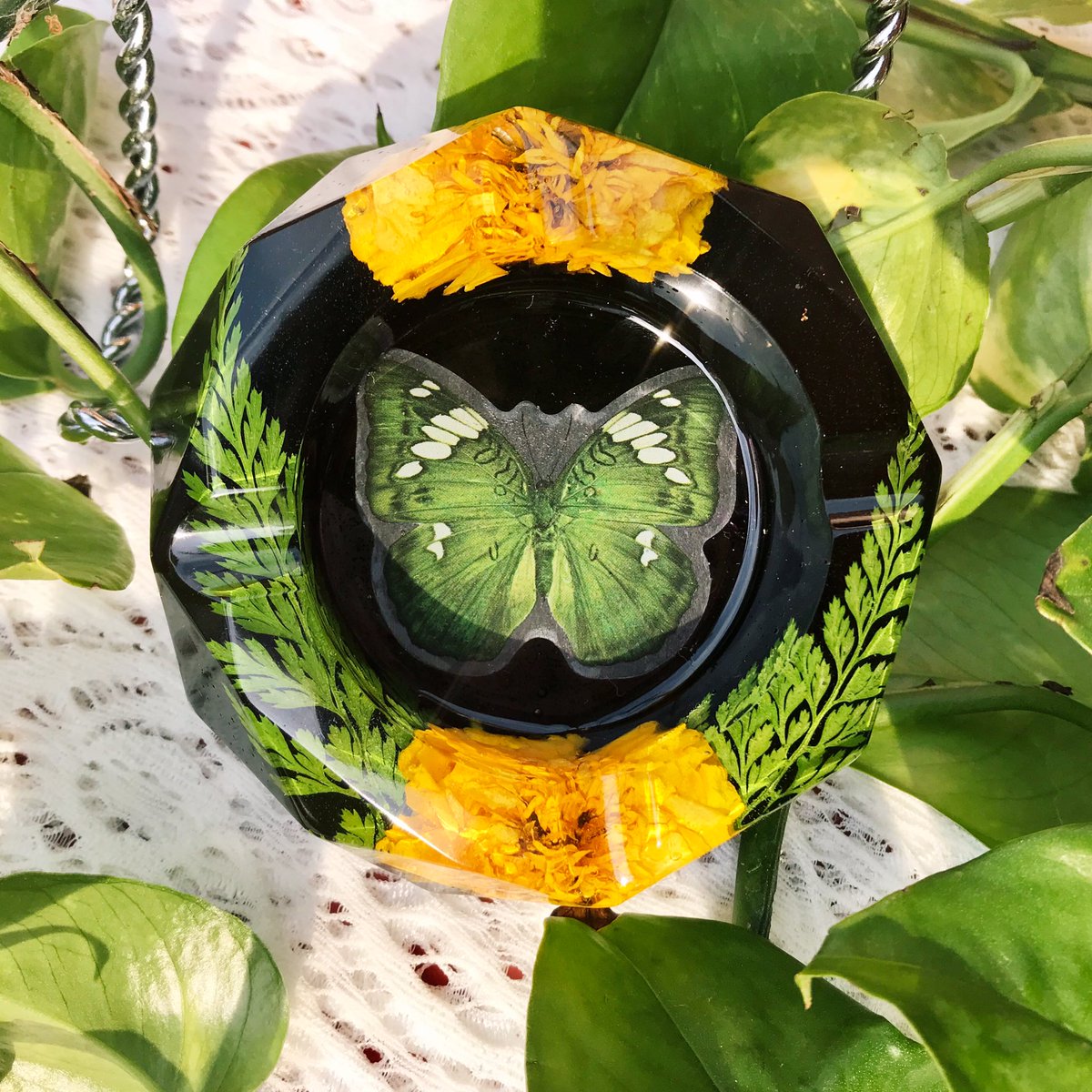 “𝓶𝓮𝓽𝓪𝓶𝓸𝓻𝓹𝓱𝓸𝓼𝓲𝓼” collection. 
live on my website aug. 26th at 12pm pst. 

♡