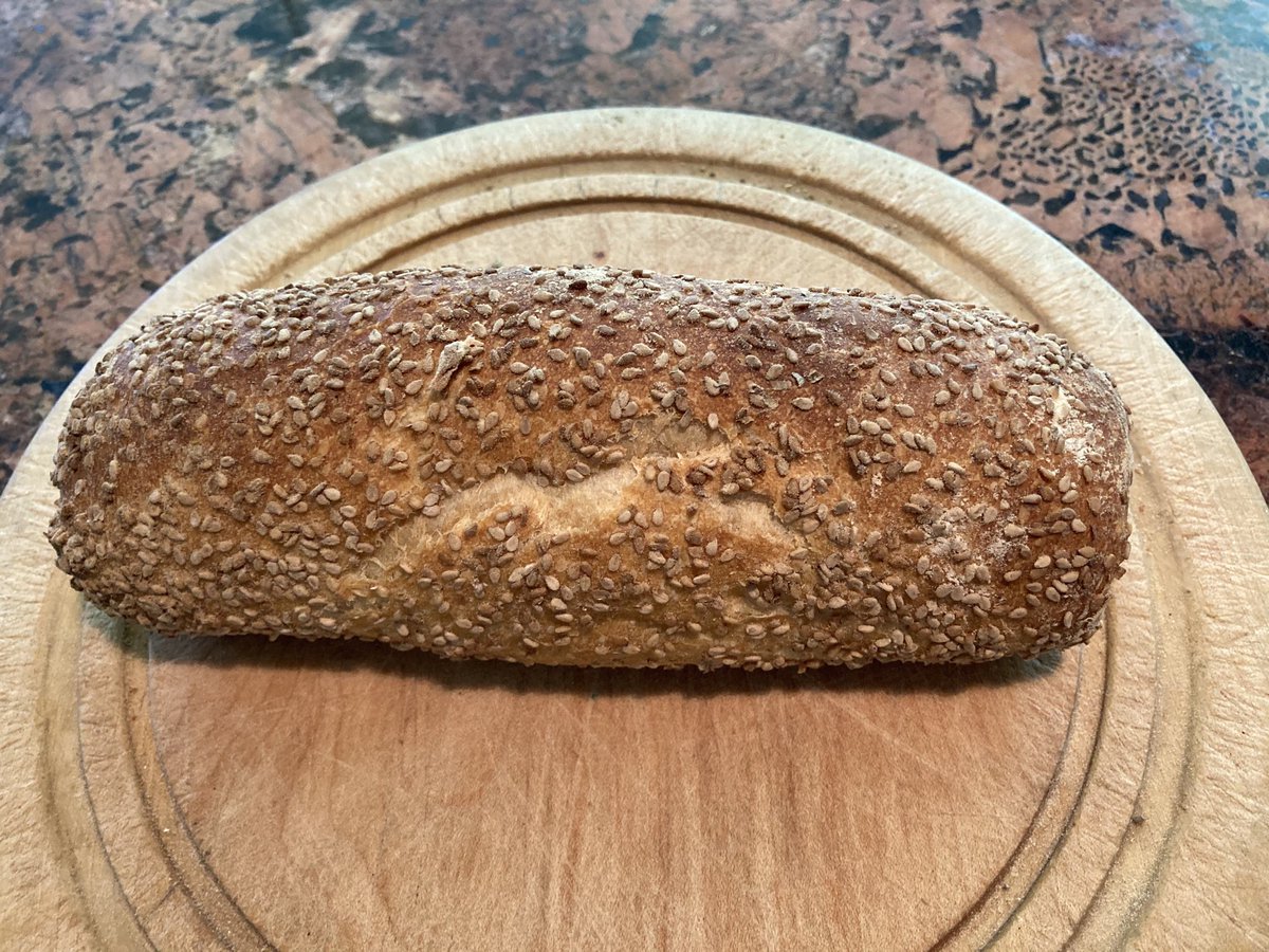 TheNYBreadMan's tweet photo. Mmm Sesamo #hero thank you ⁦@GrandaisyBakery⁩ https://t.co/JdHlTfxoaL